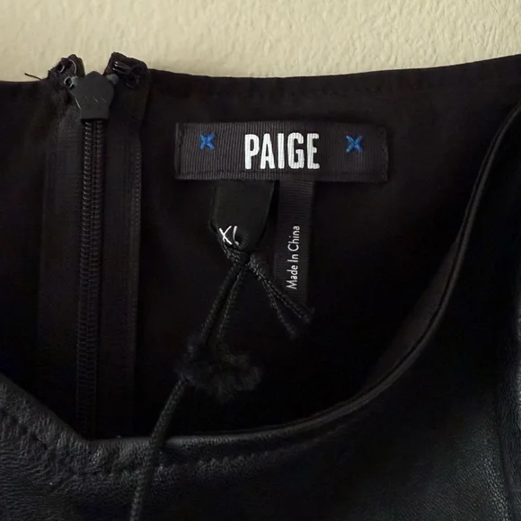 Paige Rinna Faux Leather V Neck Bodysuit Size XL - Picture 10 of 14